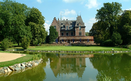 Искусственное озеро на поле для гольфа, Бельгия - мембрана Firestone PondGard EPDM